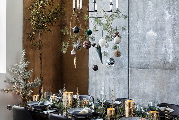 Świeczniki świąteczne – dekoracje bożonarodzeniowe na stół