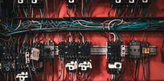 Jak dobrać odpowiedni serwer dedykowany dla swojego biznesu