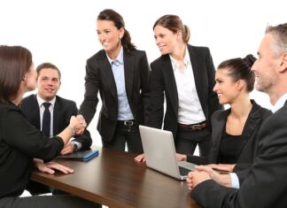 Ile jest pracowników KAS?