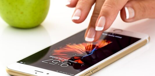 Czy warto studiować telekomunikacje?