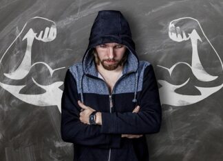 Kiedy pracownik poddawany jest szkoleniom okresowym?