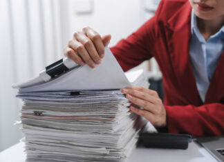 Skuteczne zarządzanie dokumentami w firmie – Klucz do efektywności i organizacji Skuteczne zarządzanie dokumentami w firmie